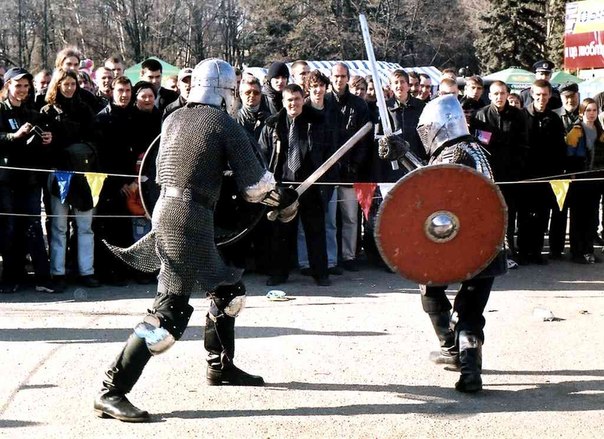 На турнире M-1 Challenge 50 состоится бой по правилам исторического фехтования
