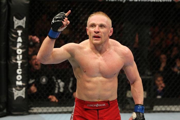 Бой Деннис Сивер vs. Тэйлор Лапилус пополнил карт турнира UFC Fight Night 53