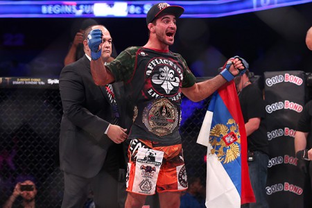 Андрей Корешков стал чемпионом Bellator